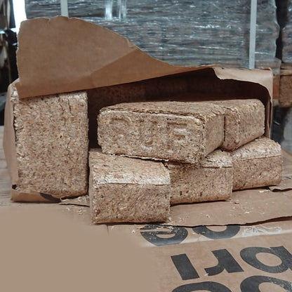 In Papier: 960kg Nachhaltige Nadelholz-Briketts aus Deutschland inkl. Lieferung